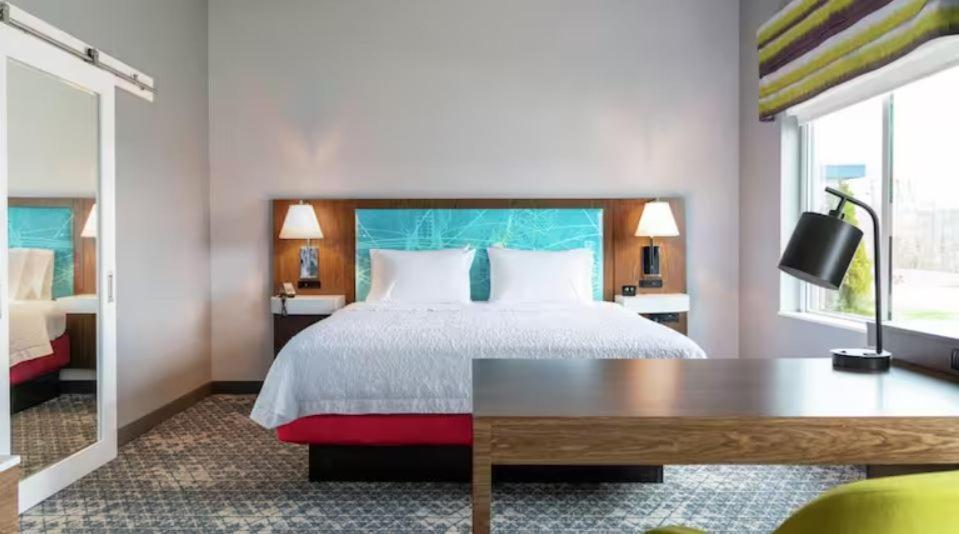 Hampton Inn & Suites Оровил Екстериор снимка
